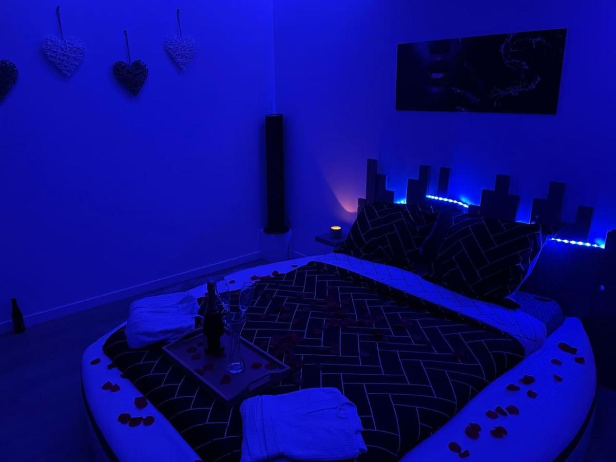 Love Room Gémozac Dış mekan fotoğraf