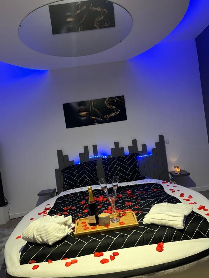 Love Room Gémozac Dış mekan fotoğraf